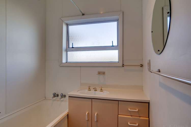 16 Saint George Street Watlington_17