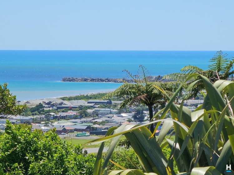 38 Arnott Heights Greymouth_4