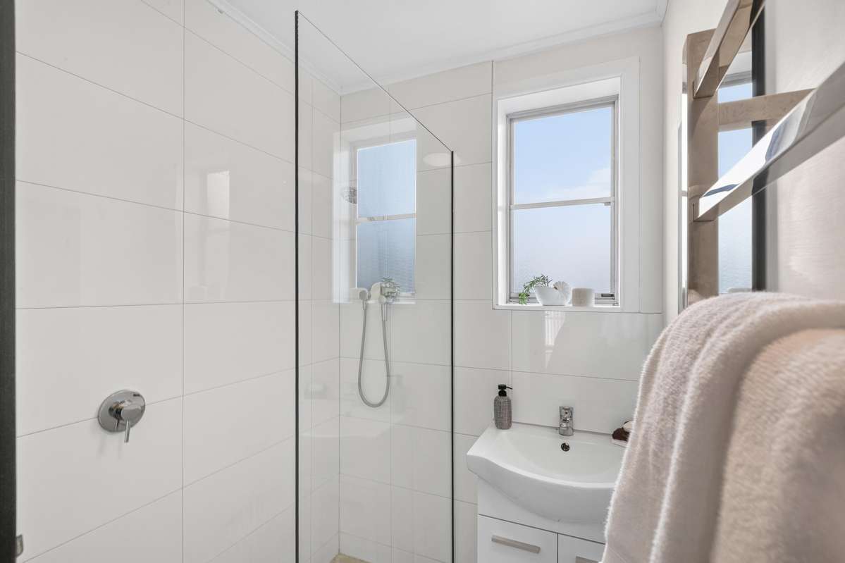 1 & 2/408 Devon Street East_2