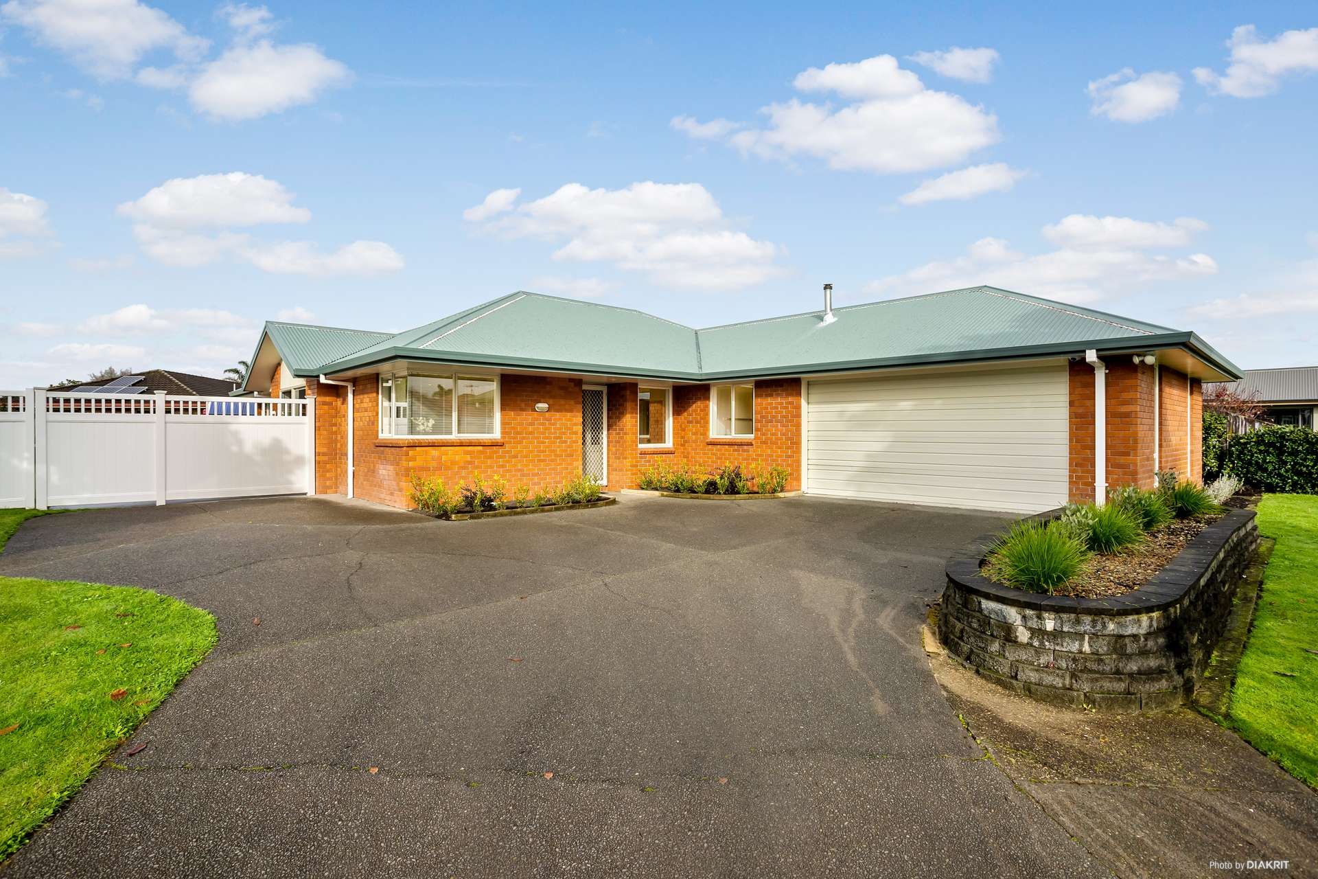 36 Stoneleigh Drive Chartwell_0