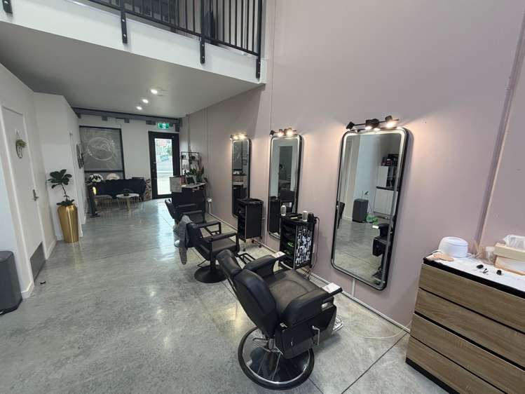 2/90 Hobsonville Road Hobsonville_11
