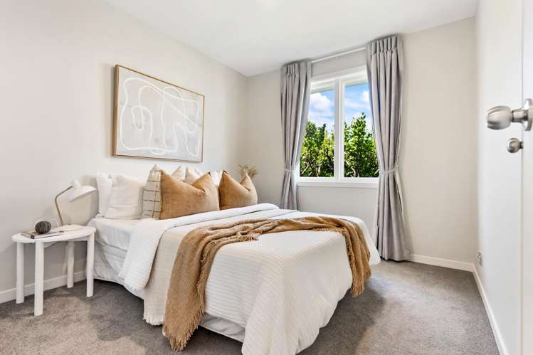 39 Fairclough Road Beach Haven_13