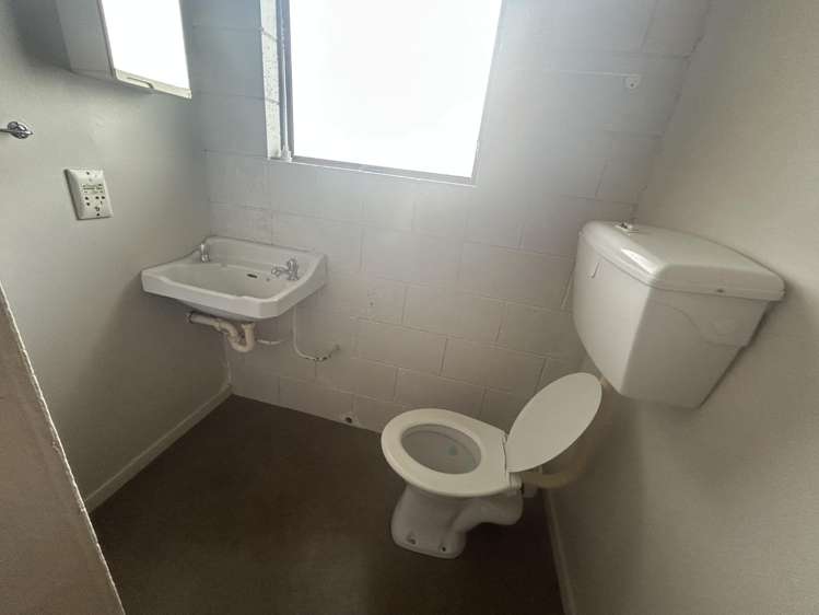 6/14 Coates Street Hamilton East_8