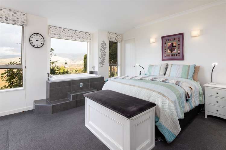 129 Marlborough Ridge Drive Fairhall_11