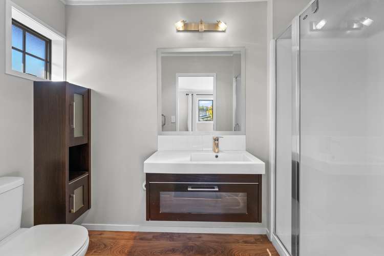 19 Ingle Avenue Waipahihi_14