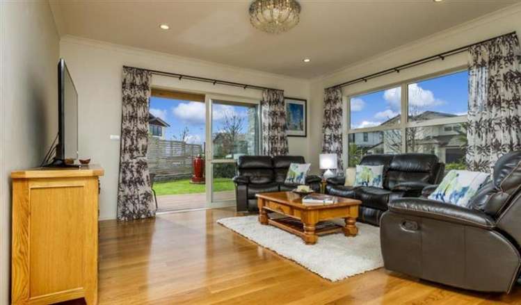 4 Eastreef Court Long Bay_10