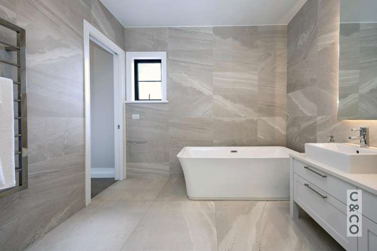 8 Tauwaka Crescent Riverhead_46