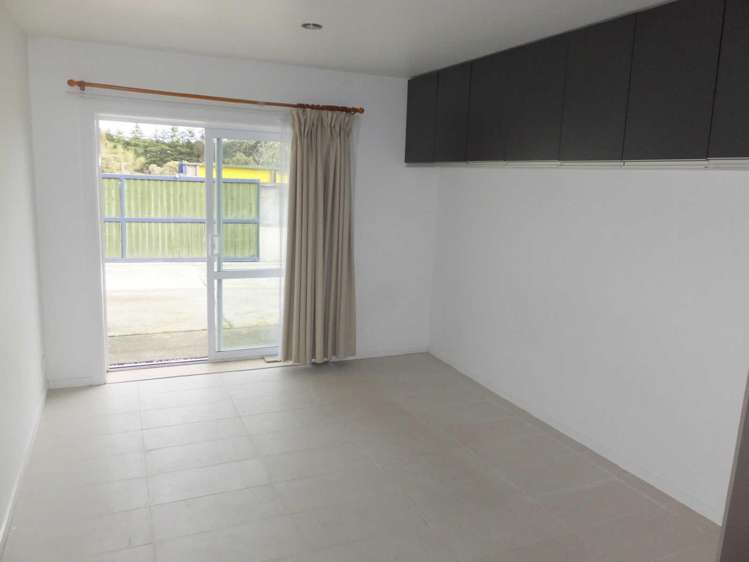 330 Yaldhurst Road Russley_1