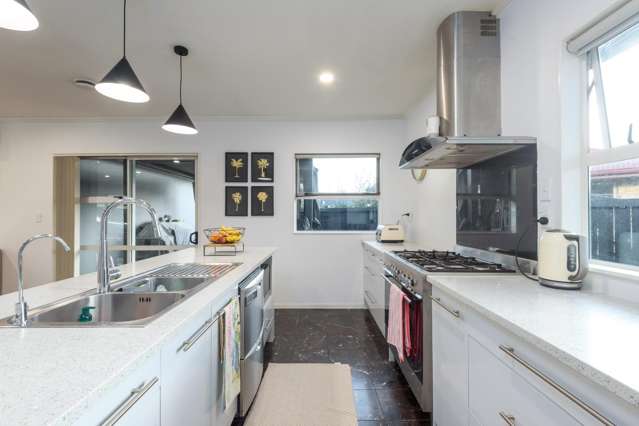 54 Darjon Drive 2750_4