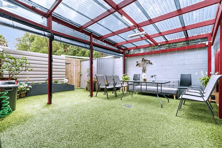 16 Pangu Way Mangere_3
