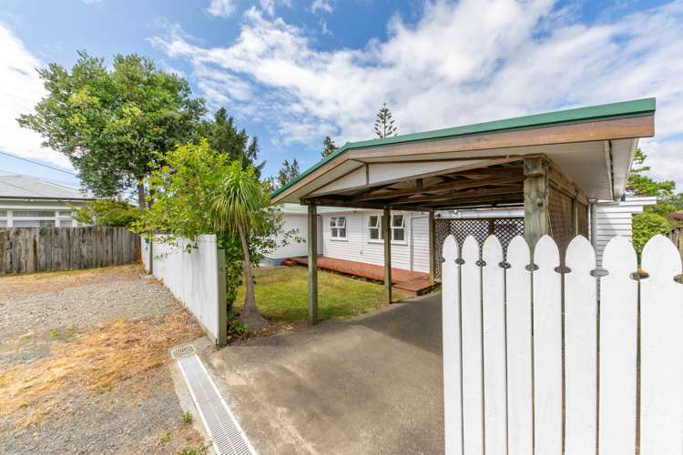 18 Fruitvale Road New Lynn_16