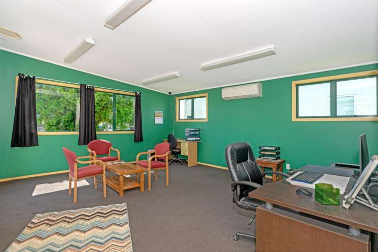 102A Main Road Makaraka_3