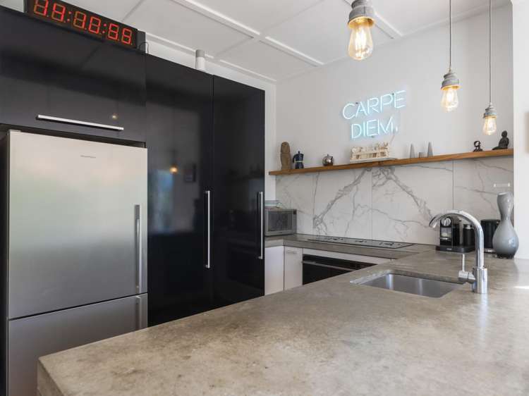 19 Rossgrove Terrace Mount Albert_32