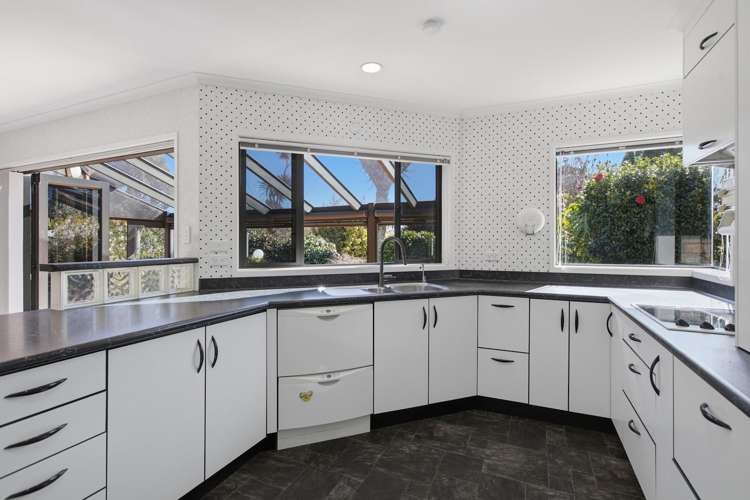 71 Brooklands Road Brooklands_11