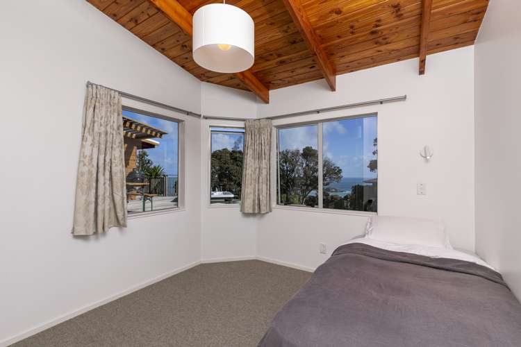 5 Ngatira Road Muriwai_18