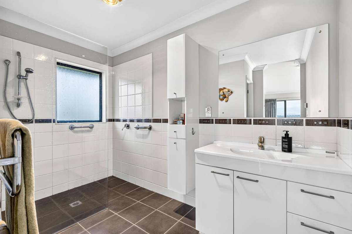 50 Swan Road_5