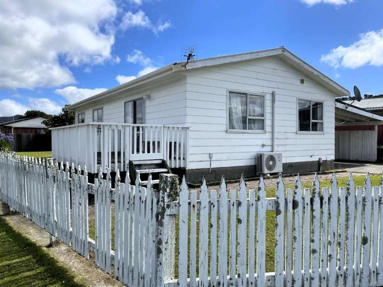 1 Weymouth Grove Wainuiomata_1