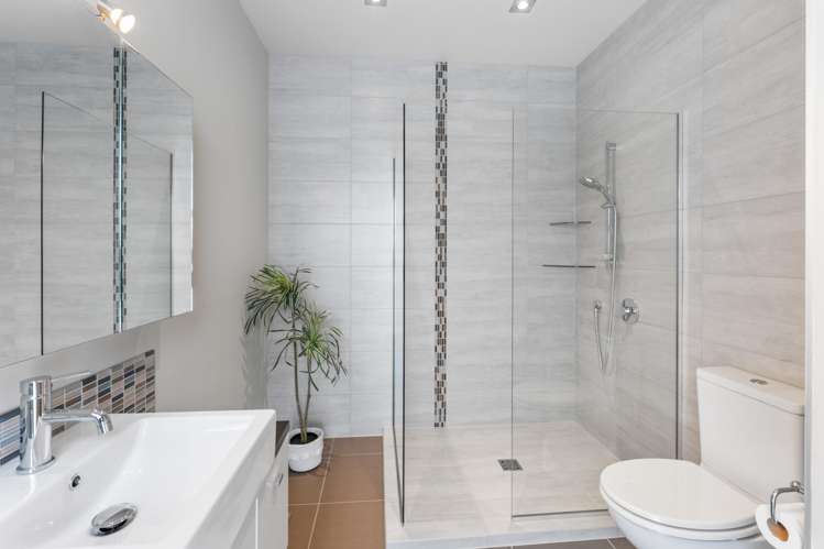 65 Matatua Road Raumati Beach_18