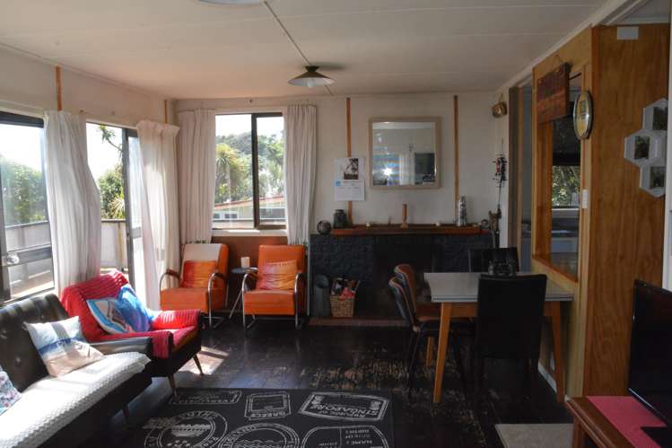 5 Tokopapa Street Mokau_10