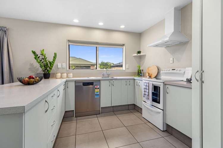 72 Evans Road Papamoa_3