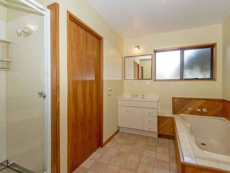 60 Roydon Drive Templeton_14