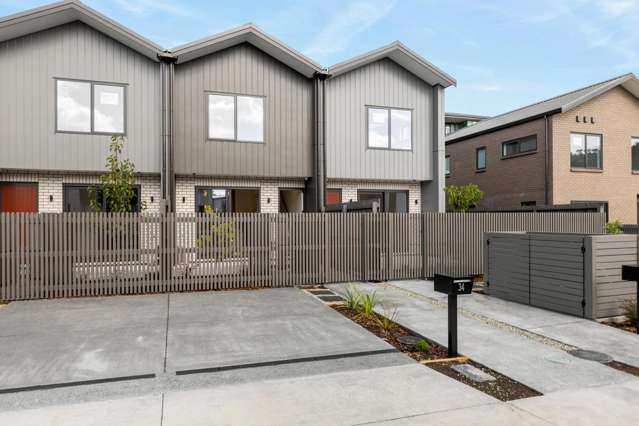 Freehold Living Made Simple