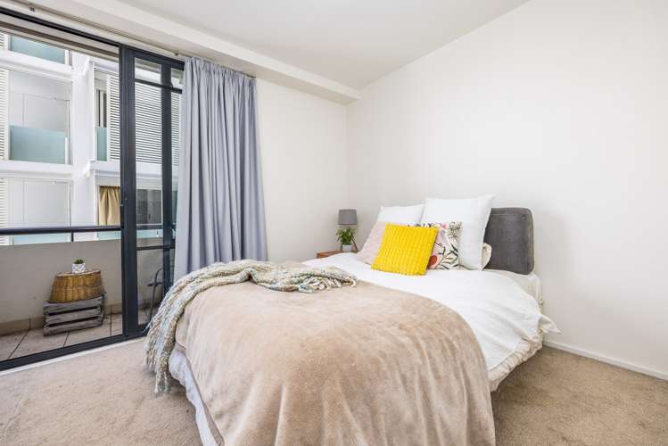 8e/14 Waterloo Quadrant Auckland Central_6