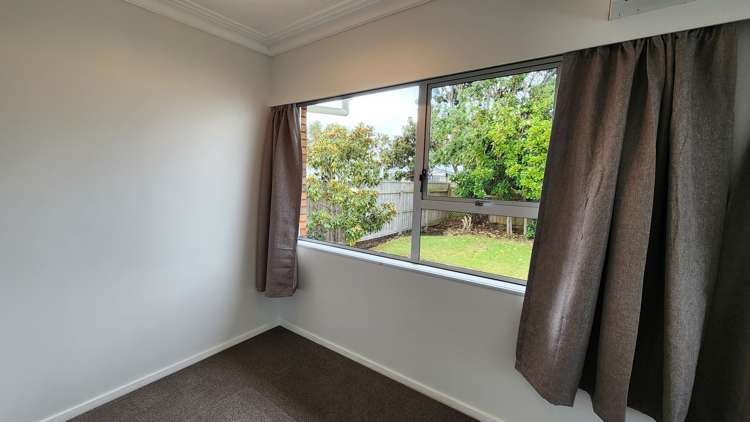 2/17 Doment Crescent Orewa_5