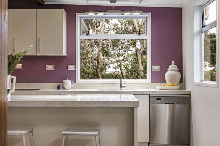 10 Hubert Henderson Place Remuera_11