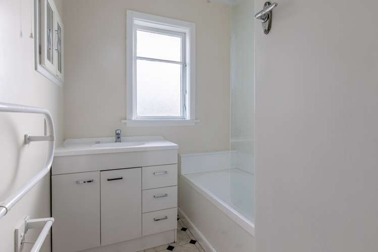 12 Woburn Street Waipukurau and Surrounds_15