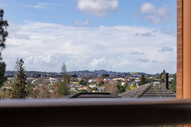 3/8 West Lynn Road Titirangi_1