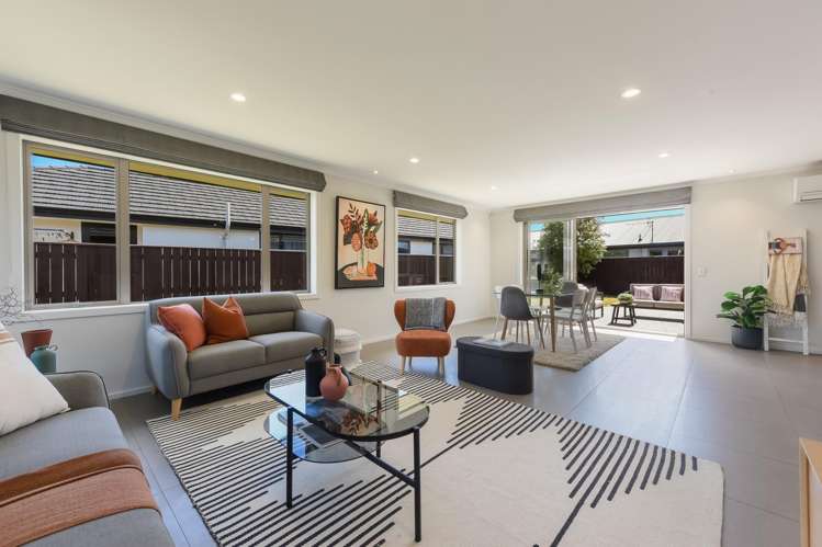 70 Malone Crescent Richmond_8