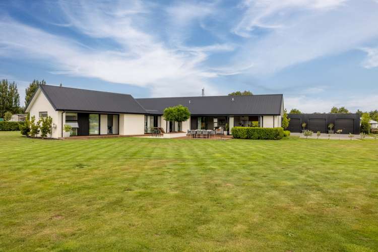 5 Evergreen Drive Woodend_25