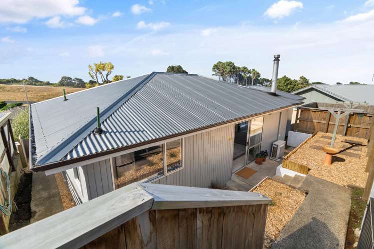 22B Norman Street Tainui_13