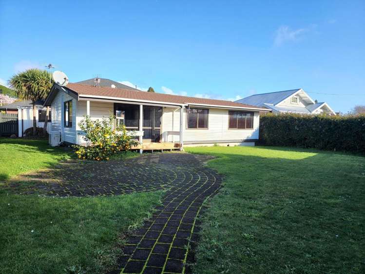 24 George Street New Plymouth Central_15