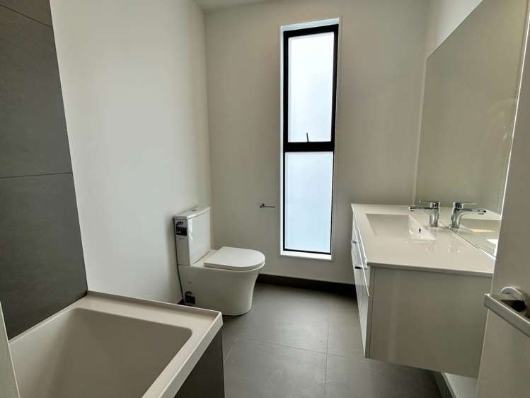 29/82 East Coast Road Milford_6