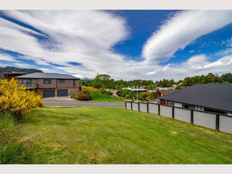 5 Kowhai Heights Ohakune_1