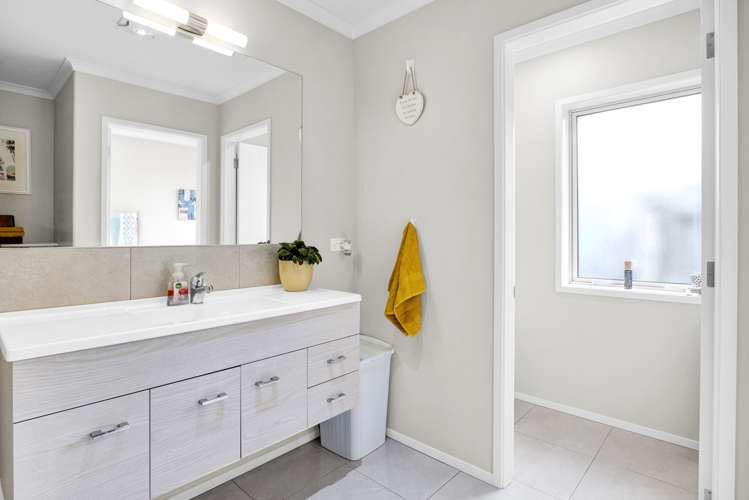 16 Ryder Drive Waiwhakaiho_17