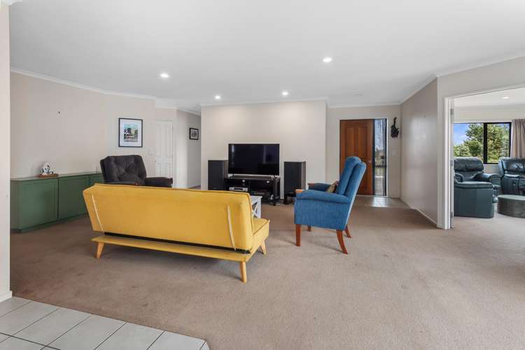 15 Balmacewan Drive Te Kamo_6