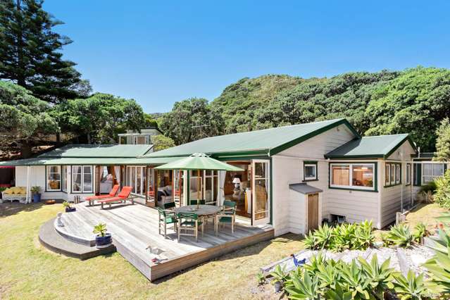 28 Garden Road Piha_1