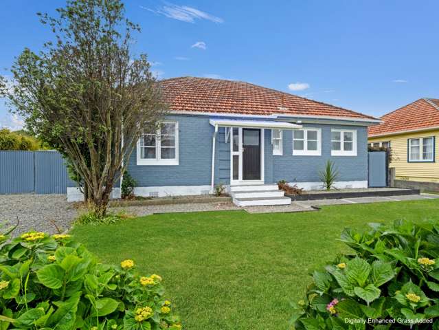 A Solid Home in a Super Handy Spot