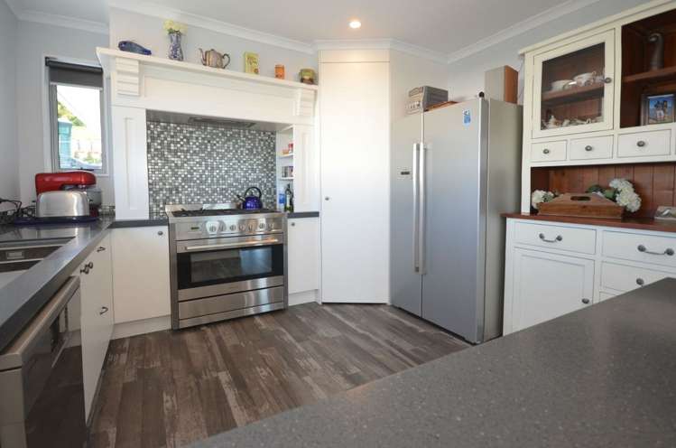 10 Waka Way Bellevue_12