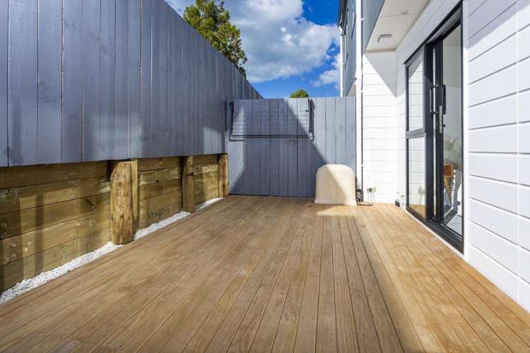 Lot 2/13 Normandy Place Henderson_11