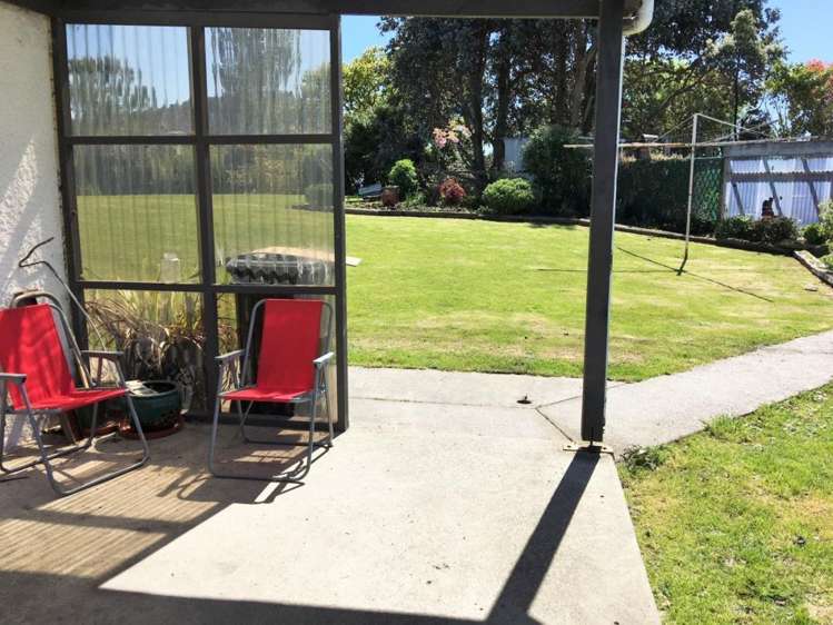 4 High Street Clinton and Surrounds_23