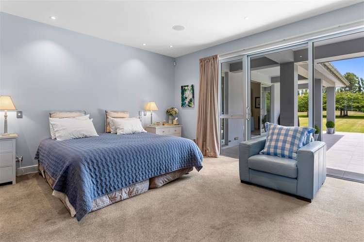 71 Hussey Road Northwood_26