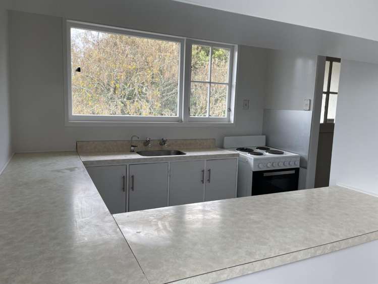 121 Holborn Drive 1350_3