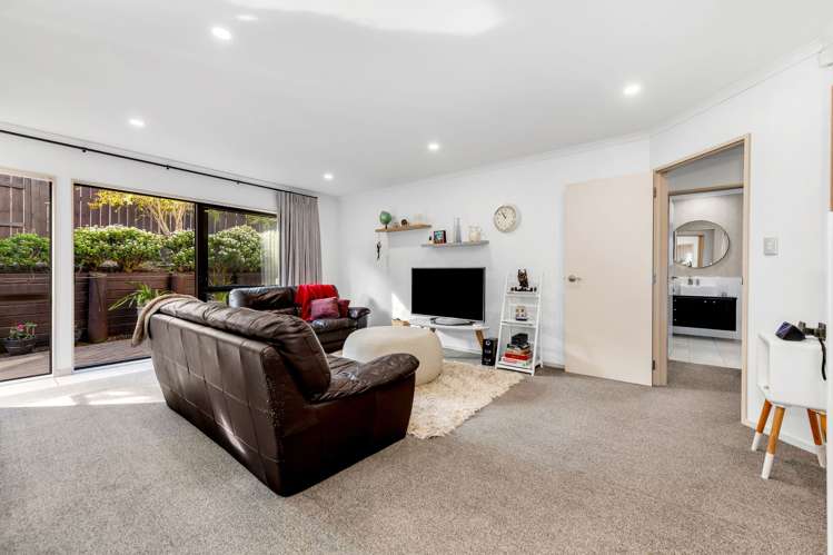18 Ainwick Road Flat Bush_8