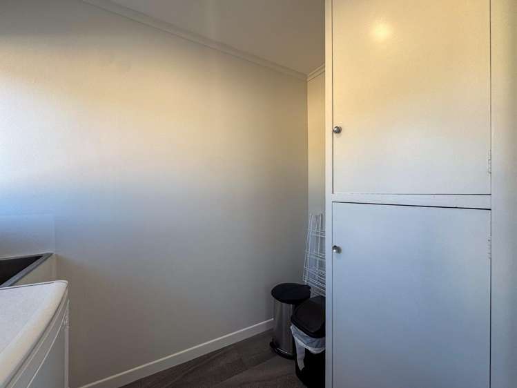104 Chivalry Road 10878_17