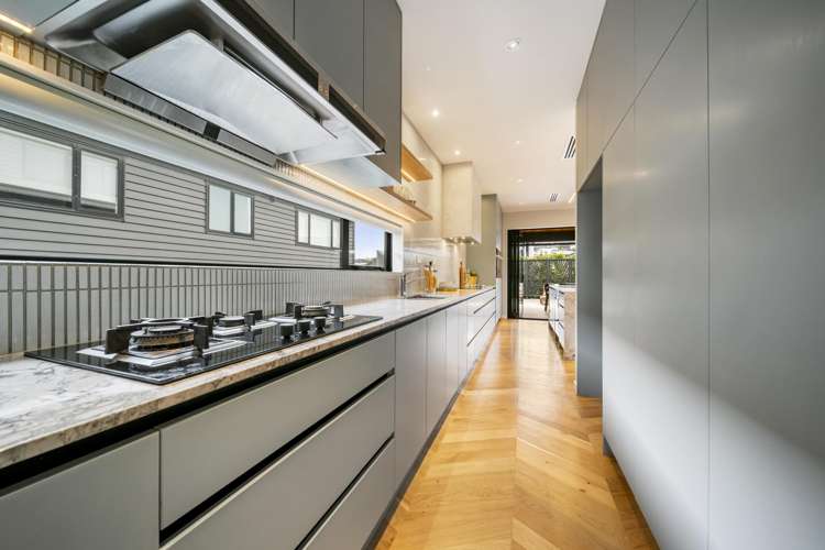 2 Hanikura Street Long Bay_9