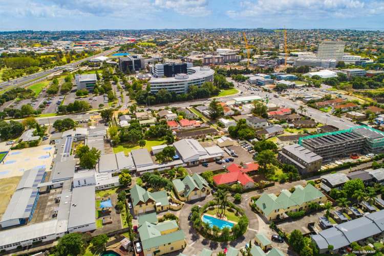 11/52 Taharoto Road Takapuna_19